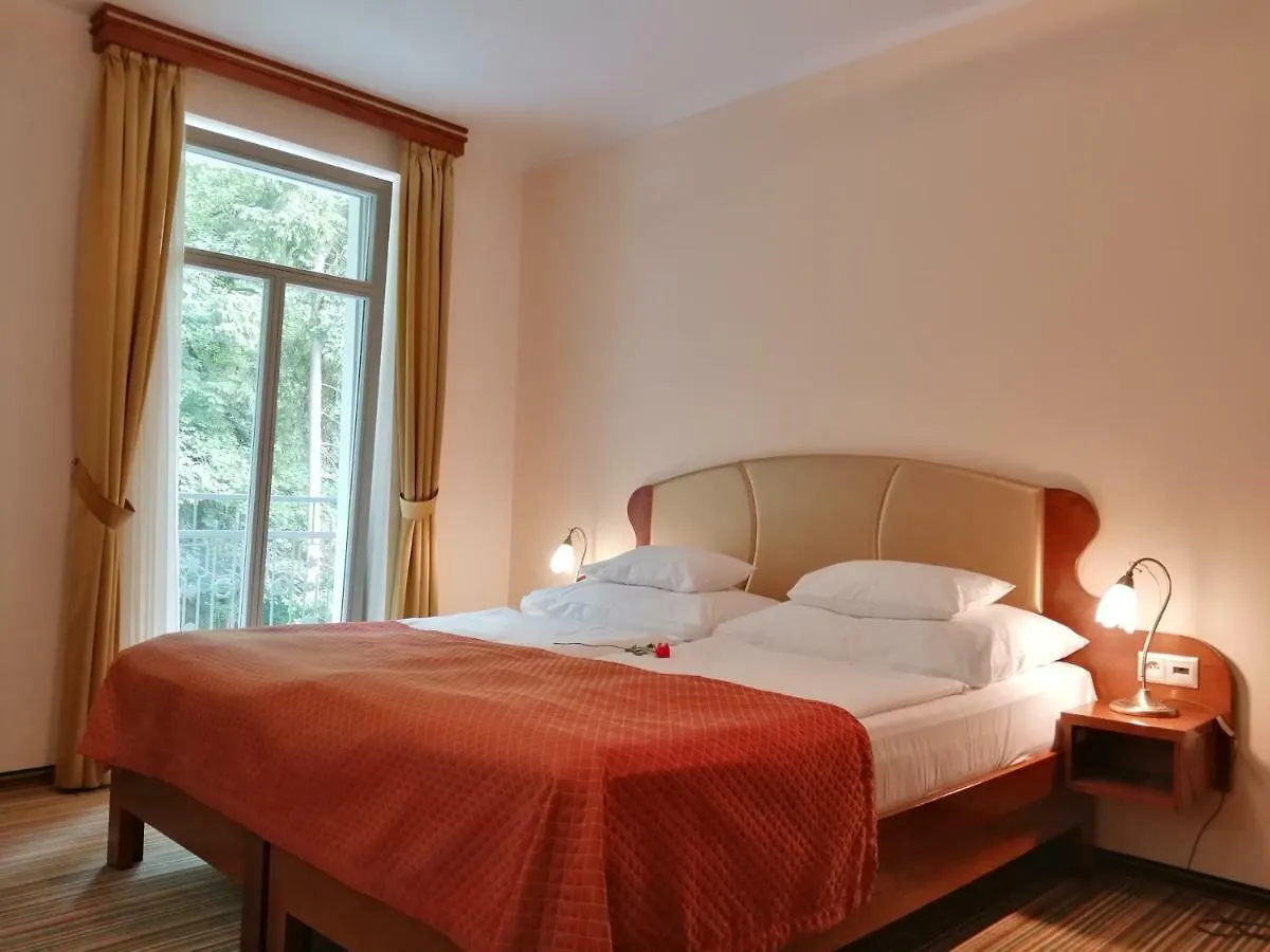 Hotel Parkhotel Forest Mariańskie Łaźnie